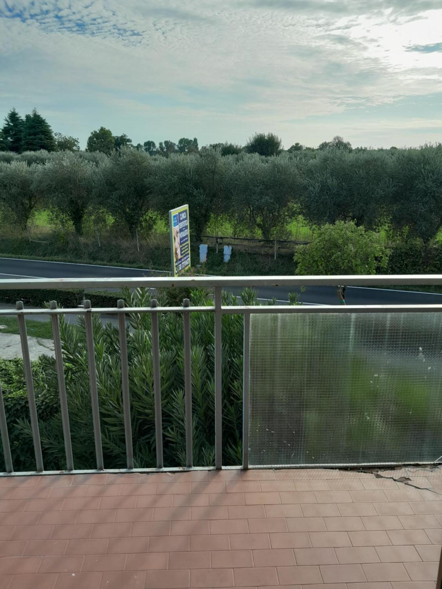 Casa Dell' Ulivo Lejlighed Desenzano del Garda Eksteriør billede