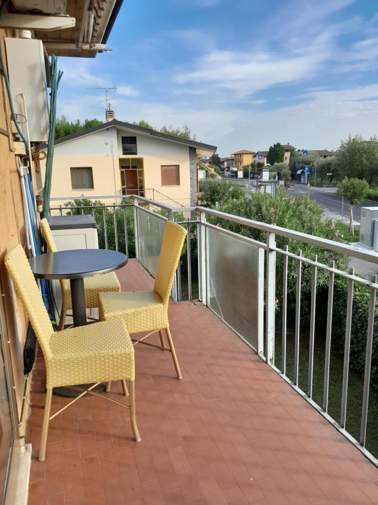 Casa Dell' Ulivo Lejlighed Desenzano del Garda Eksteriør billede